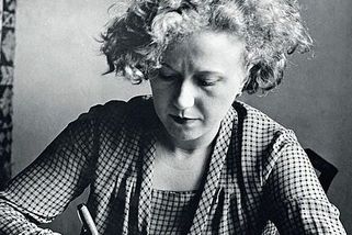 Olga Scheinpflugová: Karel Čapek jí psal vyčítavé dopisy. Málem ji popravili kvůli hrachu - Médium.cz